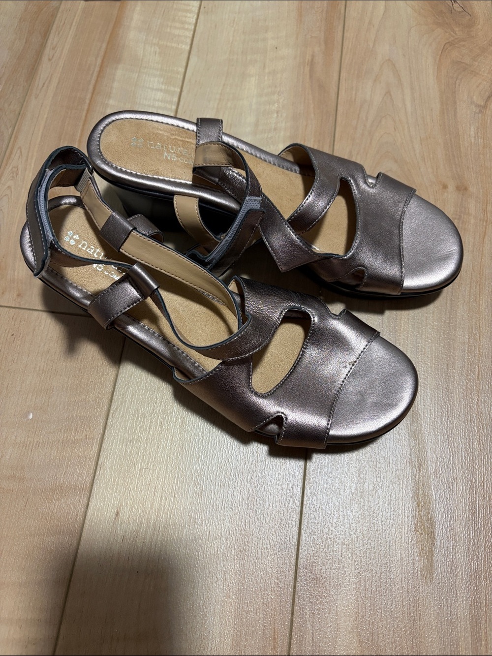 Naturalizer Women's Metallic Taupe Open-Toe Sandals